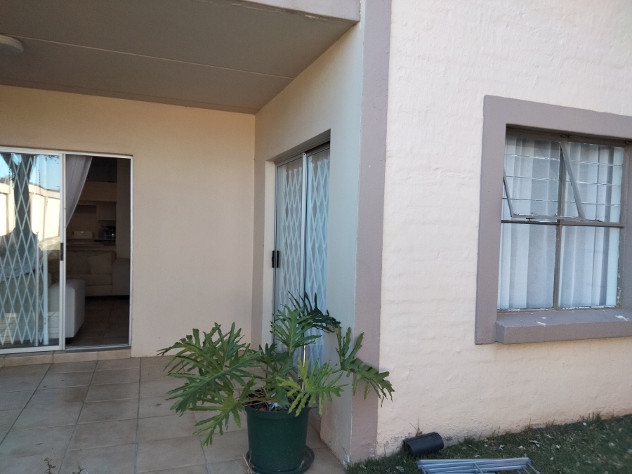 To Let 3 Bedroom Property for Rent in Sundowner Gauteng