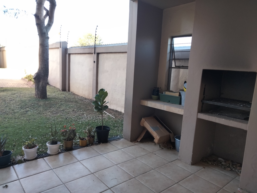 To Let 3 Bedroom Property for Rent in Sundowner Gauteng