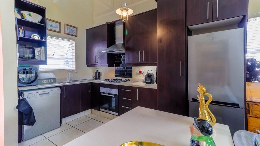 2 Bedroom Property for Sale in Broadacres Gauteng