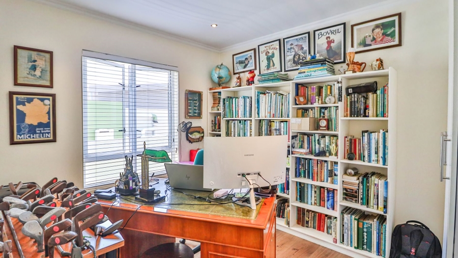 2 Bedroom Property for Sale in Broadacres Gauteng