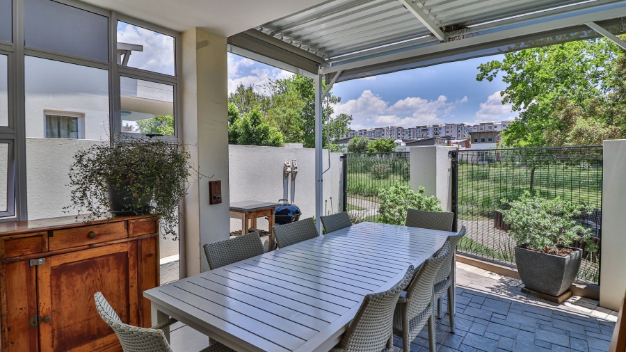 2 Bedroom Property for Sale in Broadacres Gauteng