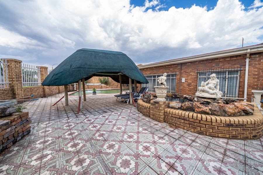 4 Bedroom Property for Sale in Van Dyk Park Gauteng