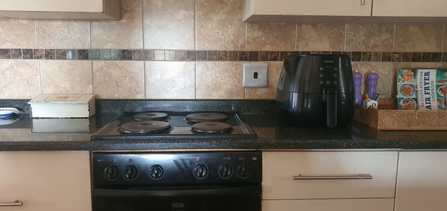 2 Bedroom Property for Sale in Heidelberg A H Gauteng