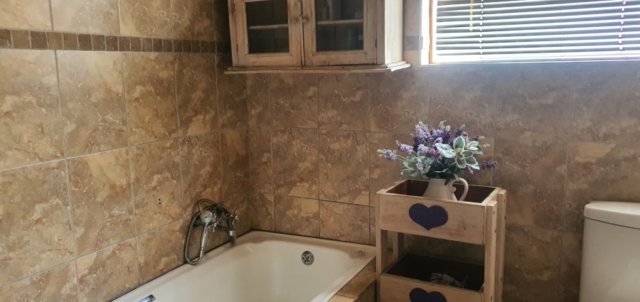 2 Bedroom Property for Sale in Heidelberg A H Gauteng