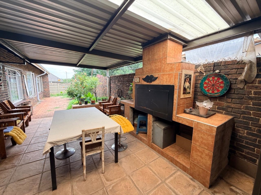 3 Bedroom Property for Sale in Three Rivers Gauteng