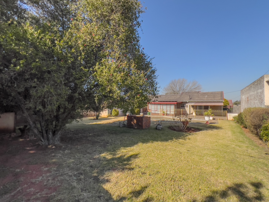 3 Bedroom Property for Sale in Birchleigh Gauteng