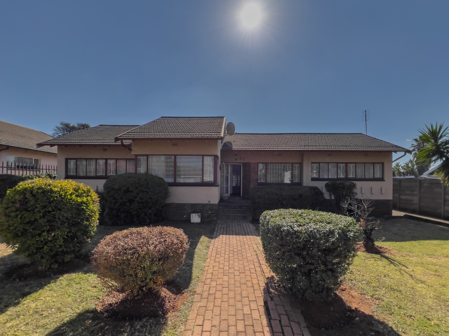 3 Bedroom Property for Sale in Birchleigh Gauteng