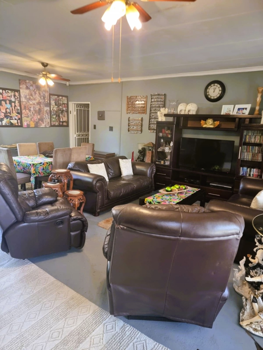 4 Bedroom Property for Sale in Vanderbijlpark SW 5 Gauteng