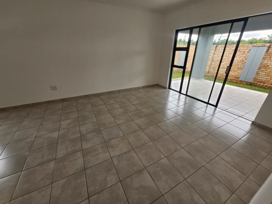 2 Bedroom Property for Sale in Brackendowns Gauteng
