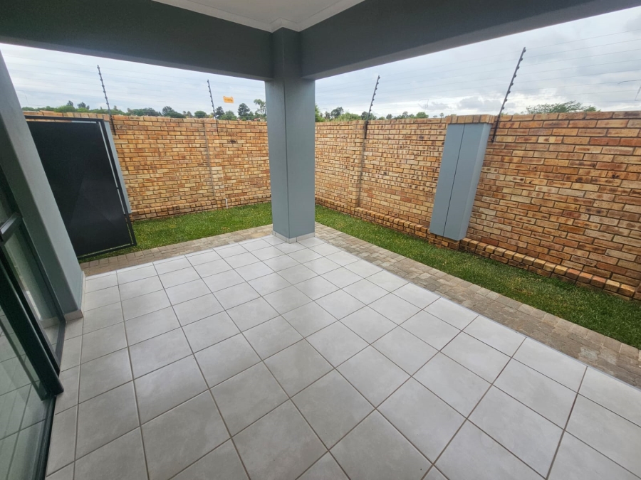 2 Bedroom Property for Sale in Brackendowns Gauteng