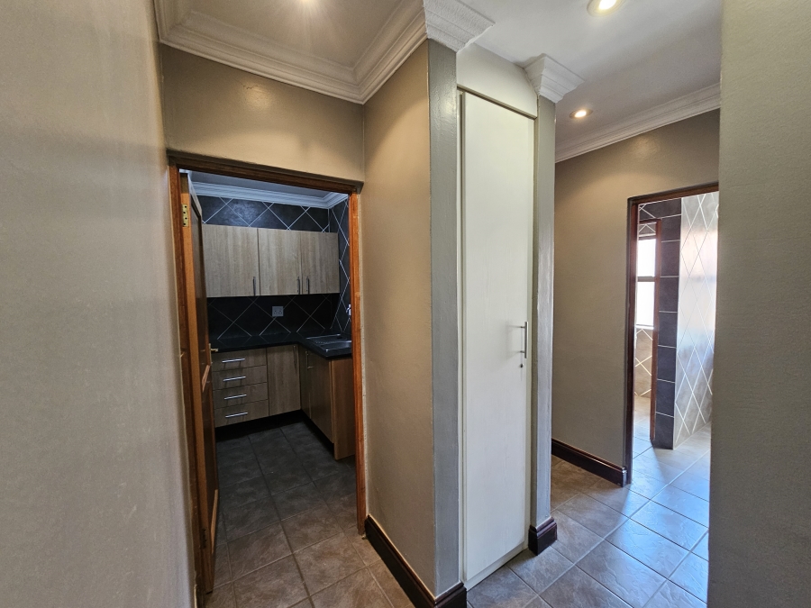To Let commercial Property for Rent in Lyttelton Manor Gauteng