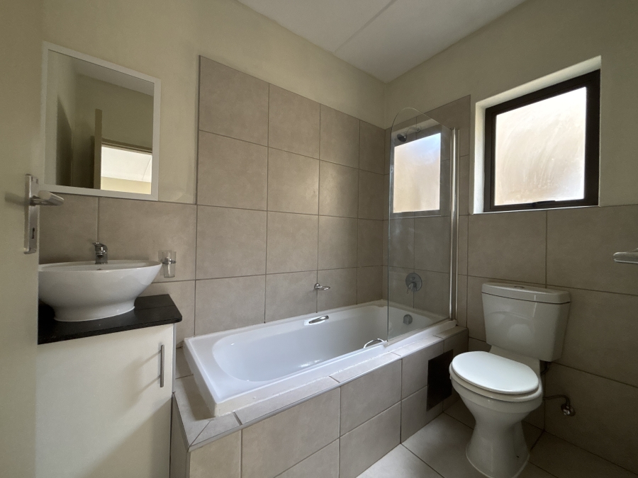 1 Bedroom Property for Sale in Norton Park Gauteng