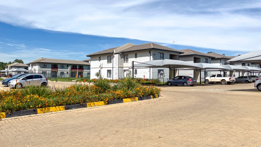 1 Bedroom Property for Sale in Norton Park Gauteng