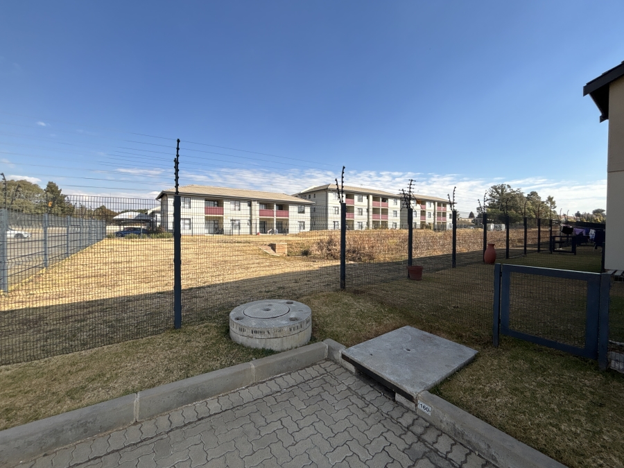1 Bedroom Property for Sale in Norton Park Gauteng