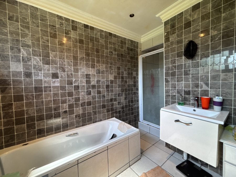 4 Bedroom Property for Sale in Rynfield Gauteng