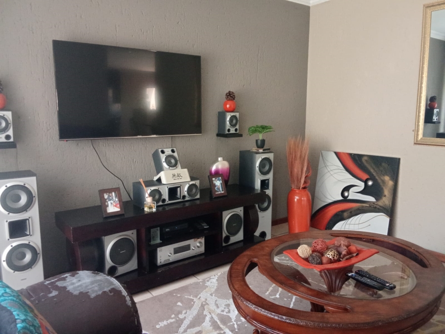 3 Bedroom Property for Sale in Randhart Gauteng