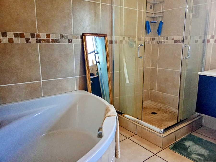 3 Bedroom Property for Sale in Randhart Gauteng