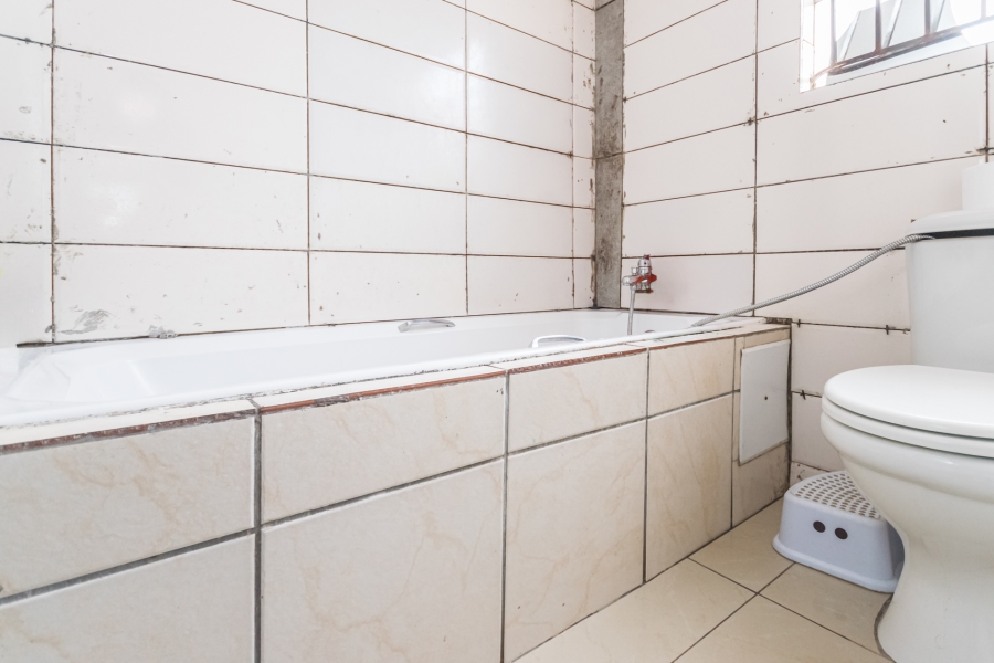 2 Bedroom Property for Sale in Bram Fischerville Gauteng