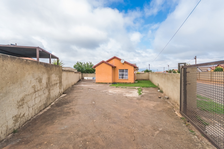 2 Bedroom Property for Sale in Bram Fischerville Gauteng