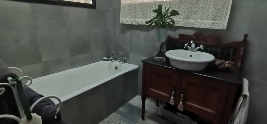 3 Bedroom Property for Sale in Three Rivers Gauteng