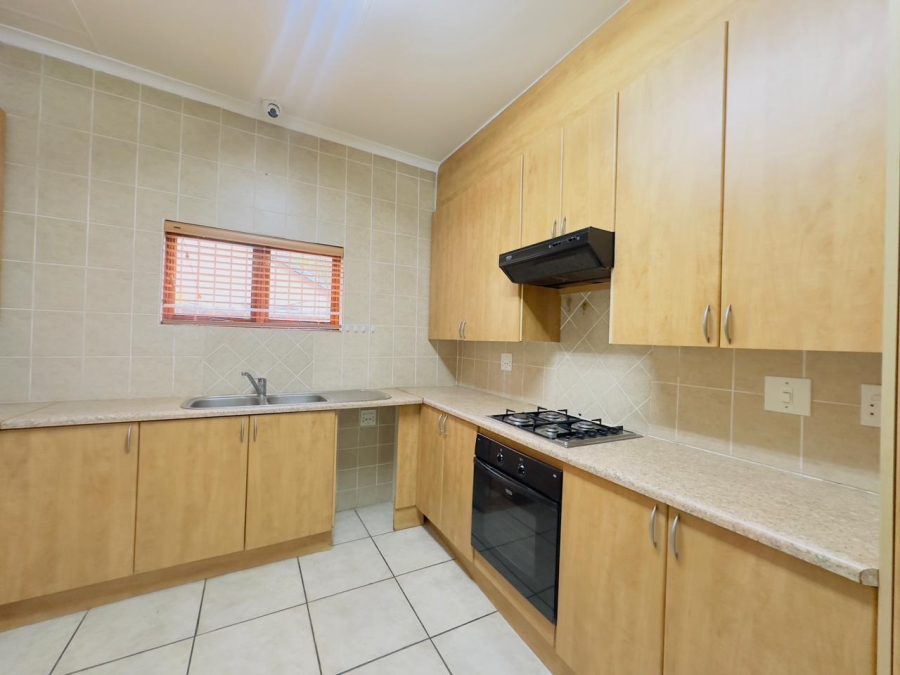 6 Bedroom Property for Sale in Selcourt Gauteng