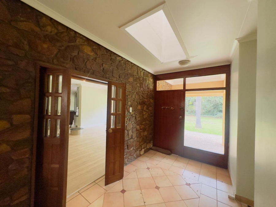 6 Bedroom Property for Sale in Selcourt Gauteng