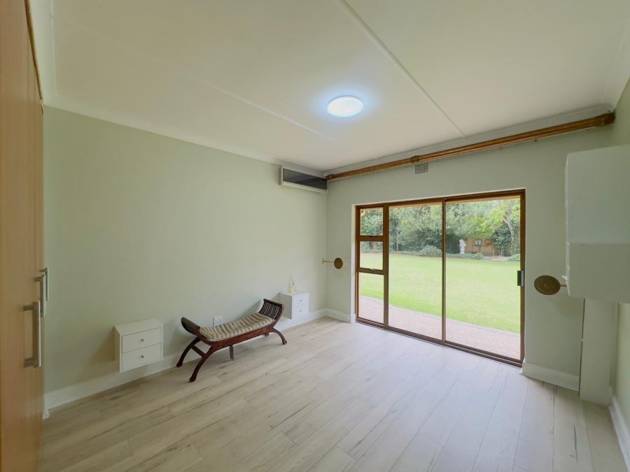 6 Bedroom Property for Sale in Selcourt Gauteng