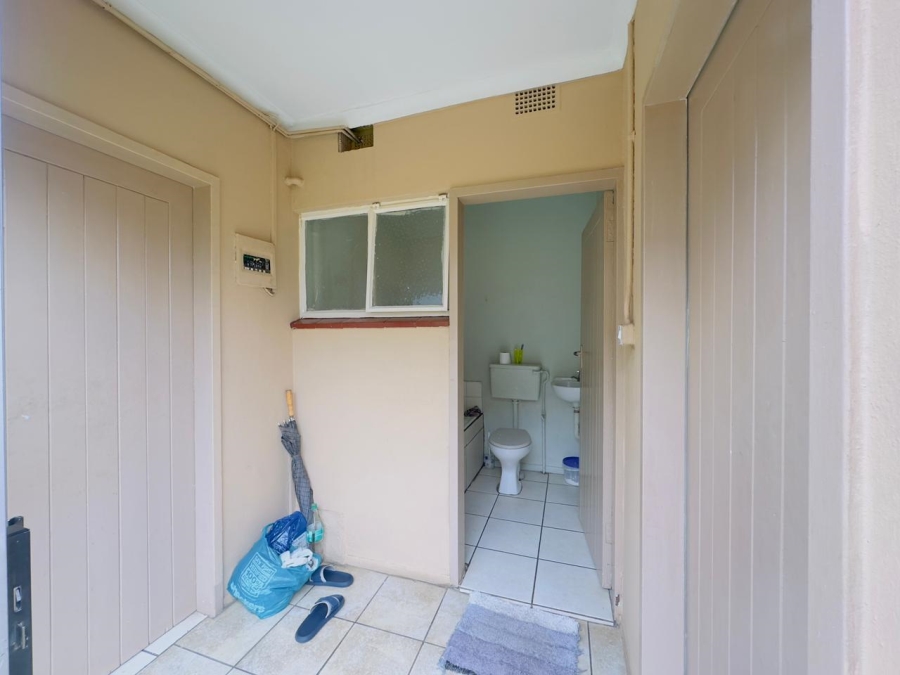 6 Bedroom Property for Sale in Selcourt Gauteng