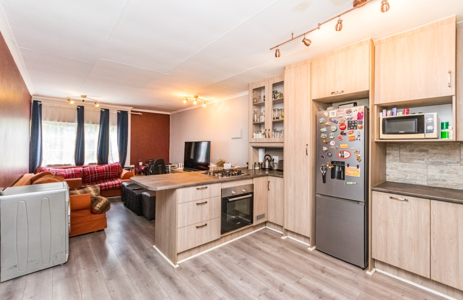 1 Bedroom Property for Sale in Zwartkop Gauteng