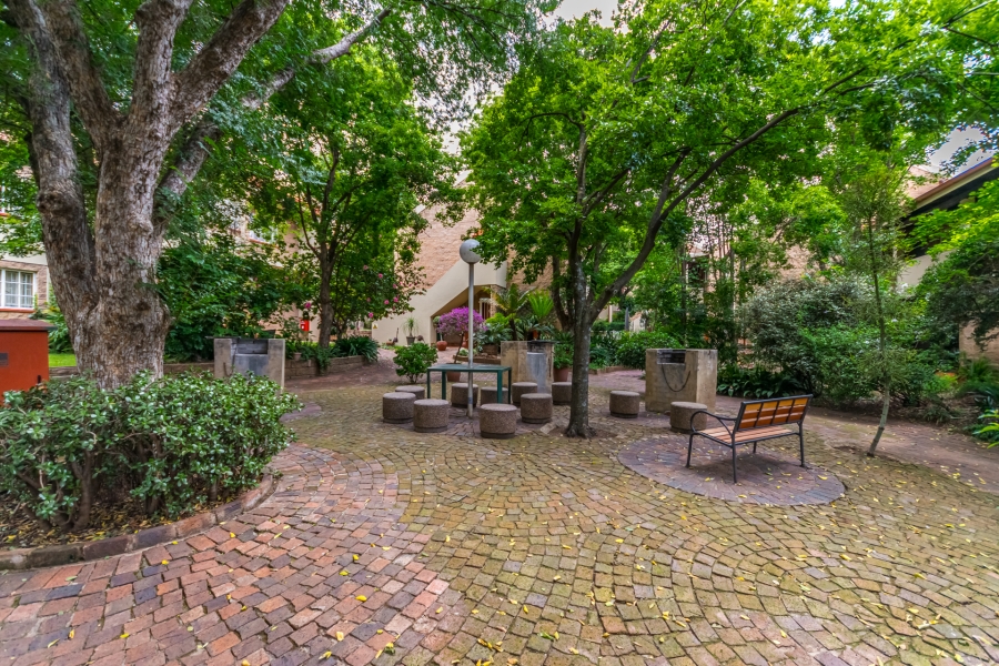 1 Bedroom Property for Sale in Zwartkop Gauteng