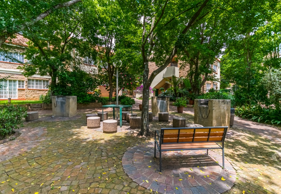 1 Bedroom Property for Sale in Zwartkop Gauteng