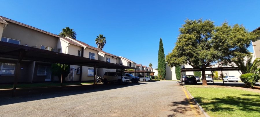 2 Bedroom Property for Sale in Pomona Gauteng