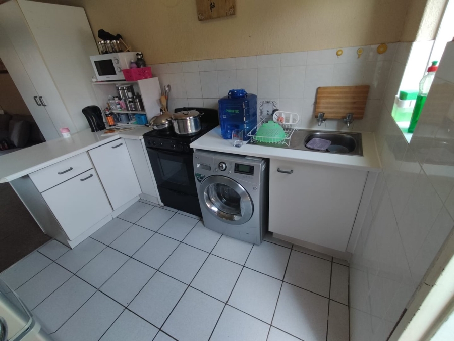 2 Bedroom Property for Sale in Pomona Gauteng