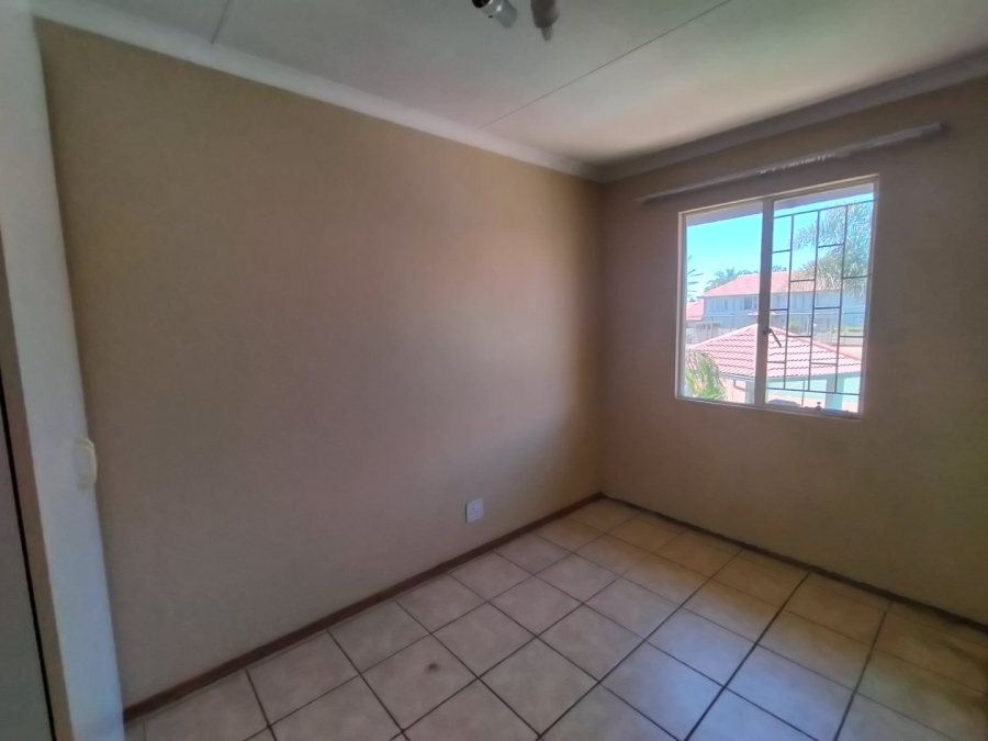 2 Bedroom Property for Sale in Glen Marais Gauteng