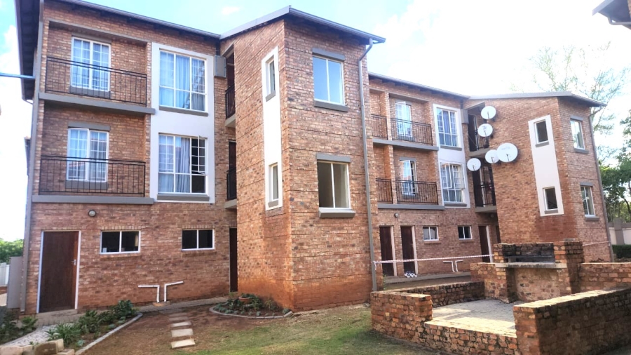 1 Bedroom Property for Sale in Newmark Estate Gauteng
