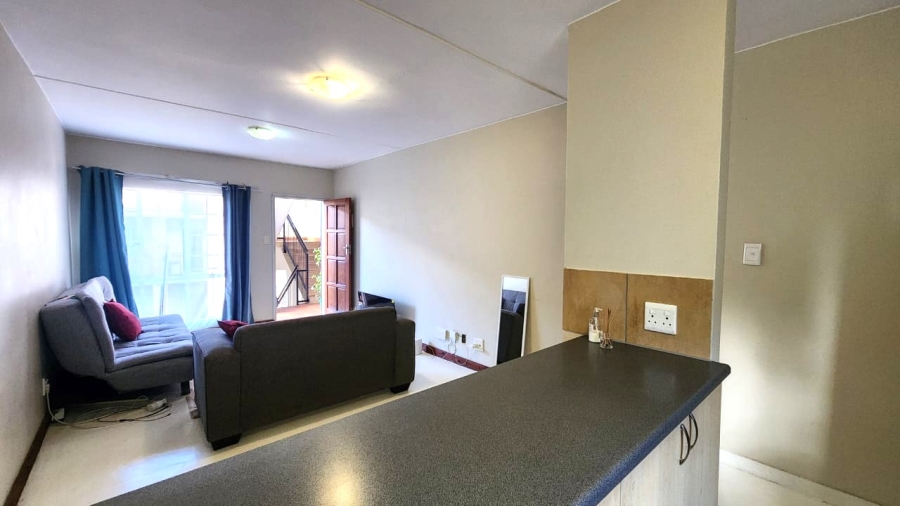 1 Bedroom Property for Sale in Newmark Estate Gauteng