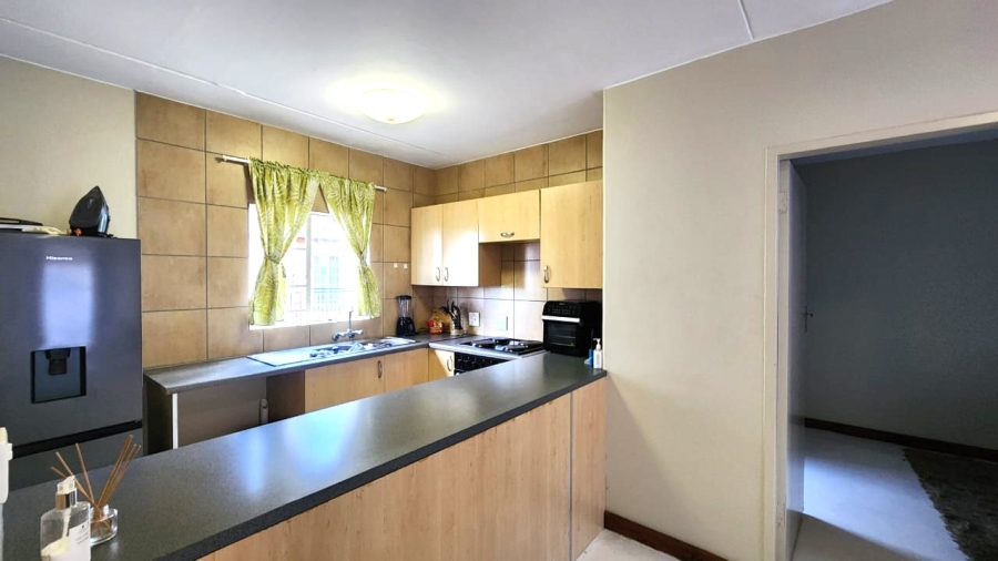 1 Bedroom Property for Sale in Newmark Estate Gauteng