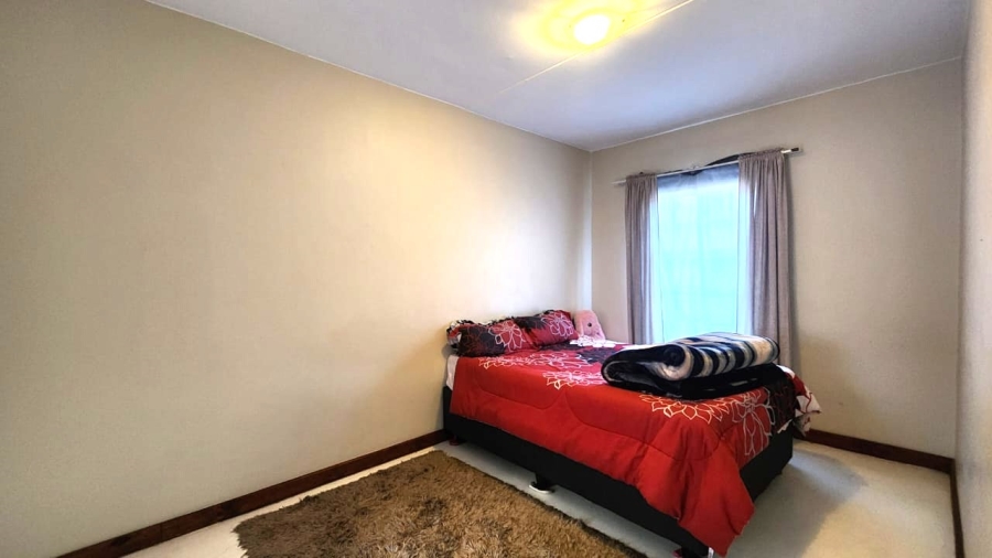 1 Bedroom Property for Sale in Newmark Estate Gauteng