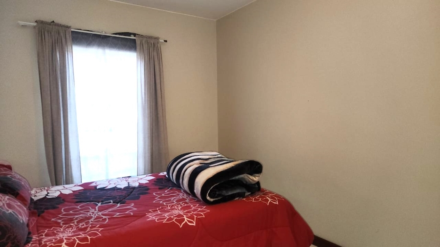 1 Bedroom Property for Sale in Newmark Estate Gauteng