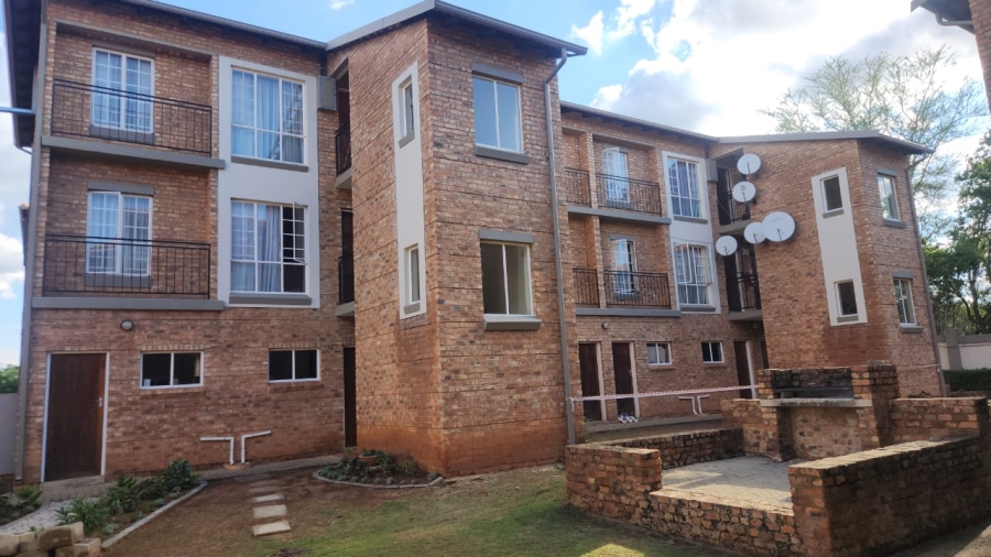1 Bedroom Property for Sale in Newmark Estate Gauteng