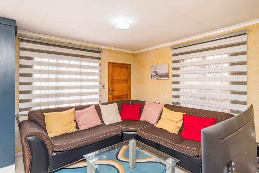 3 Bedroom Property for Sale in Protea Glen Gauteng