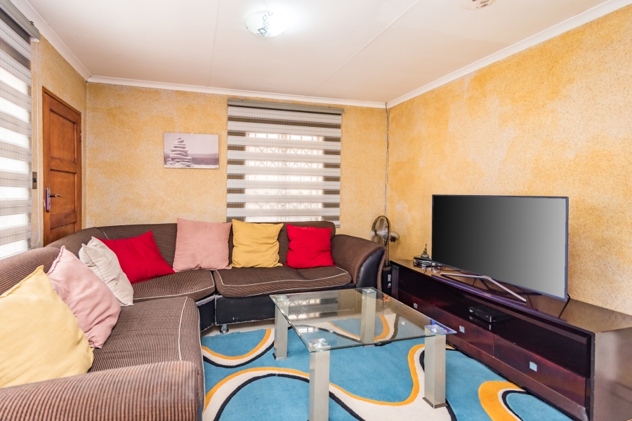 3 Bedroom Property for Sale in Protea Glen Gauteng