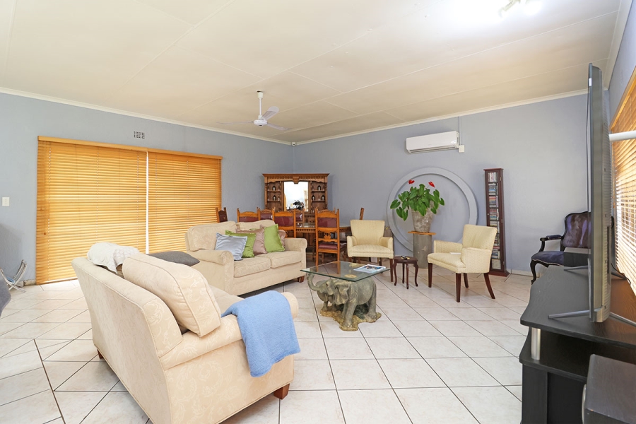 3 Bedroom Property for Sale in Helikonpark Gauteng