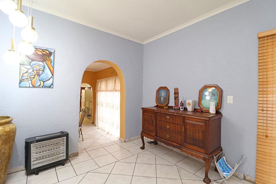 3 Bedroom Property for Sale in Helikonpark Gauteng