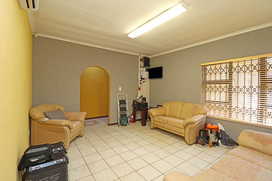 3 Bedroom Property for Sale in Helikonpark Gauteng