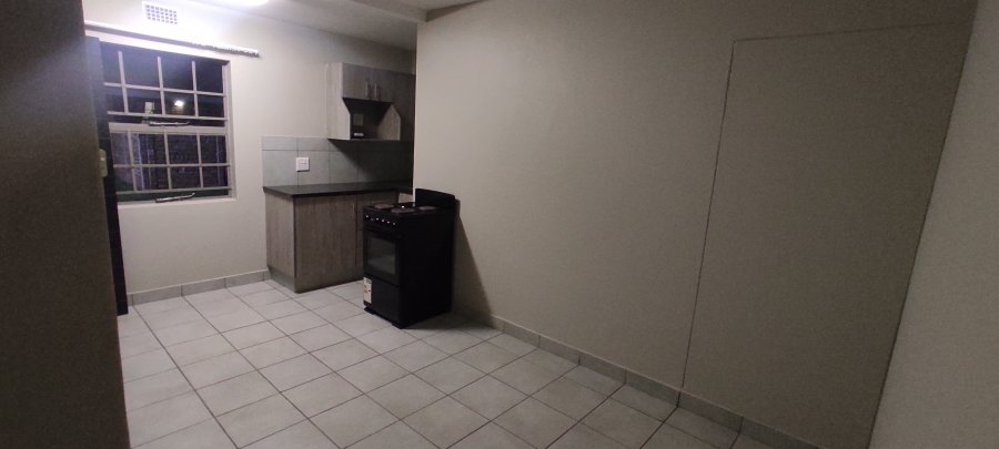 1 Bedroom Property for Sale in Heuweloord Gauteng