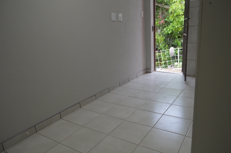 To Let 1 Bedroom Property for Rent in Monument Gauteng