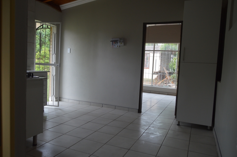 To Let 1 Bedroom Property for Rent in Monument Gauteng