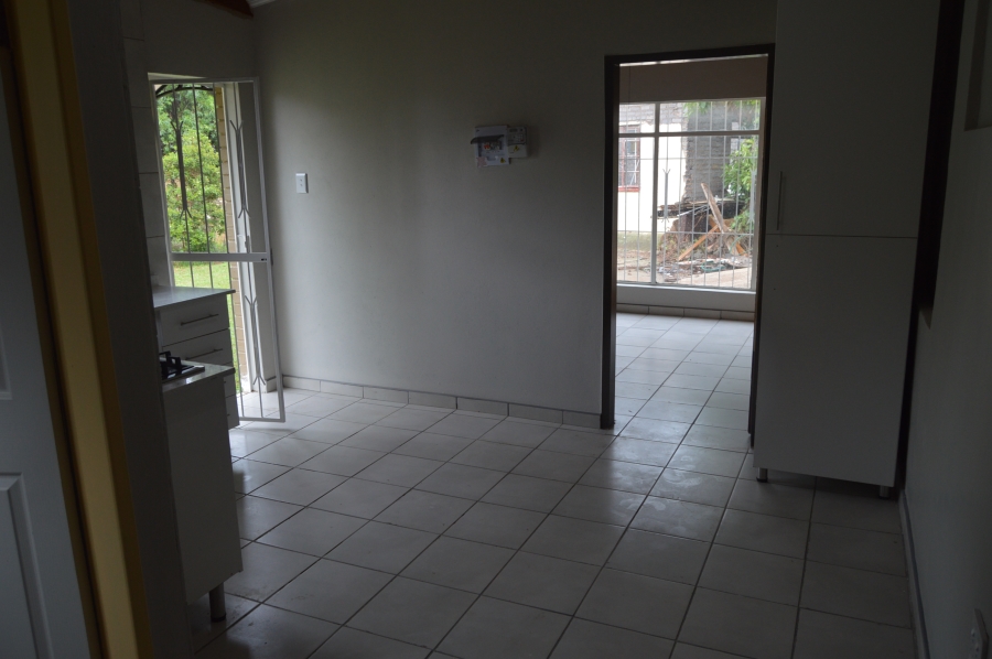 To Let 1 Bedroom Property for Rent in Monument Gauteng