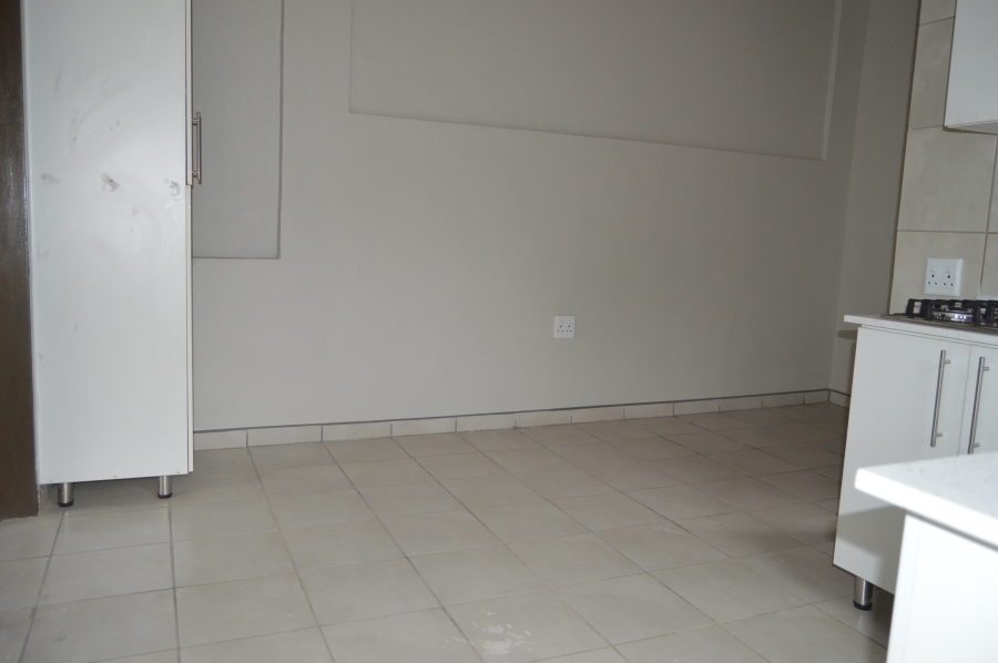 To Let 1 Bedroom Property for Rent in Monument Gauteng